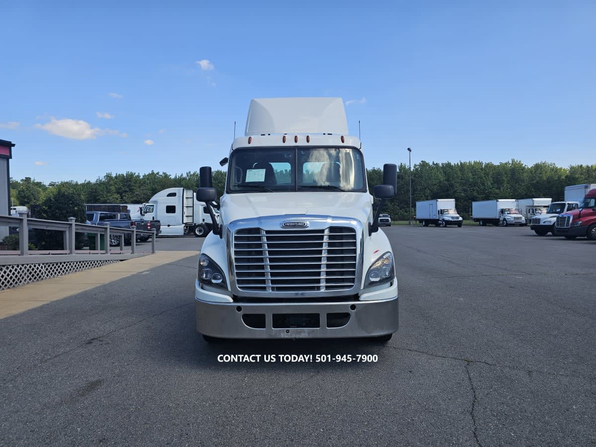2019 Freightliner - image 2