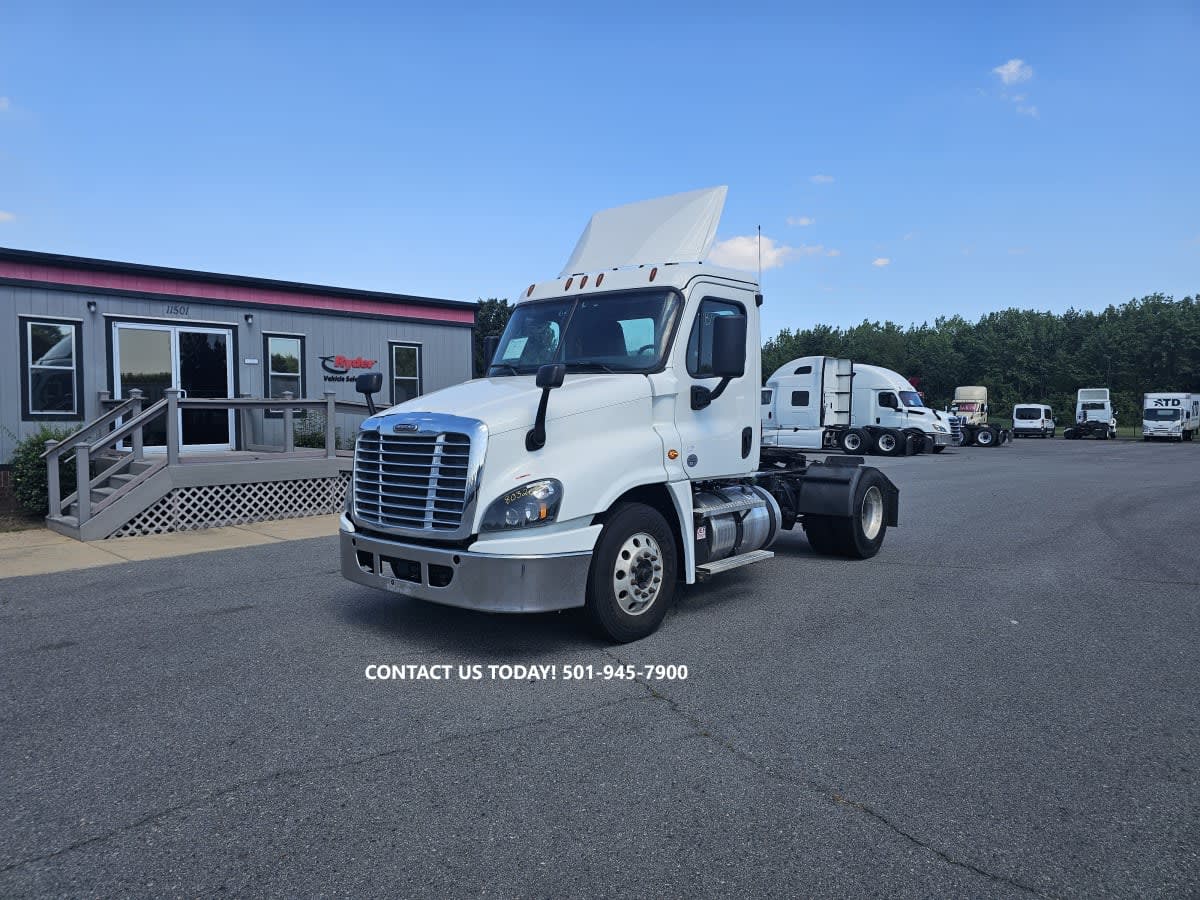 2019 Freightliner - image 1