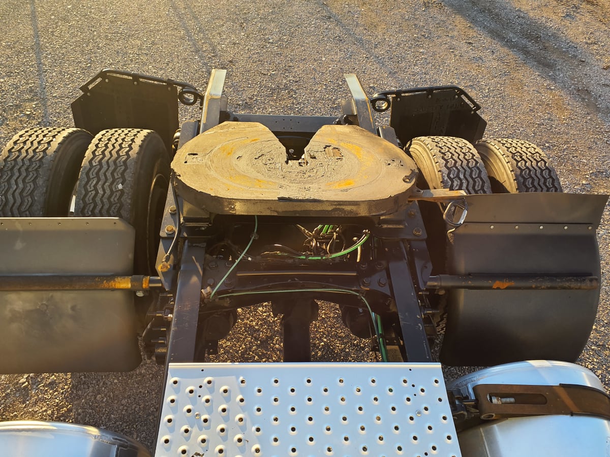 2019 Freightliner/Mercedes NEW CASCADIA 126 803299