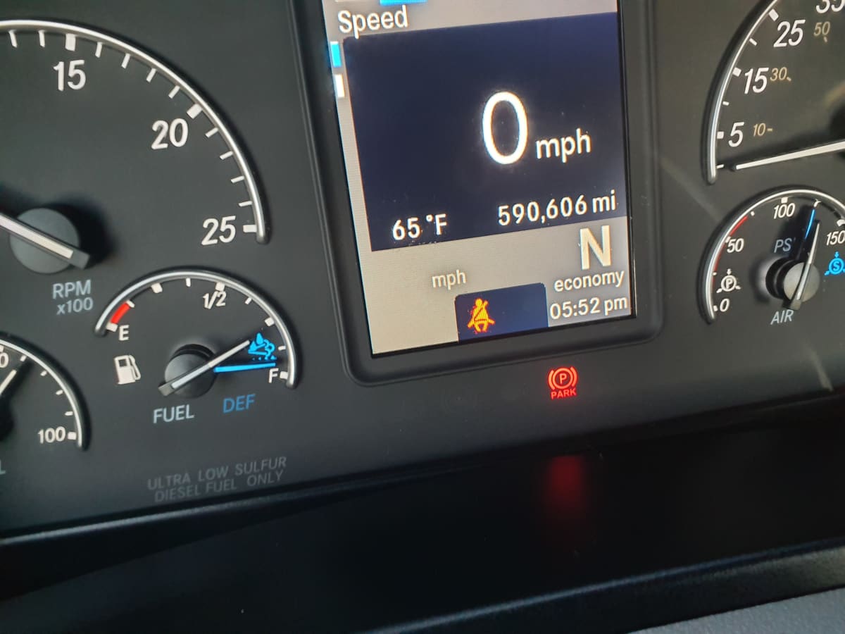 2019 Freightliner/Mercedes NEW CASCADIA 126 803305