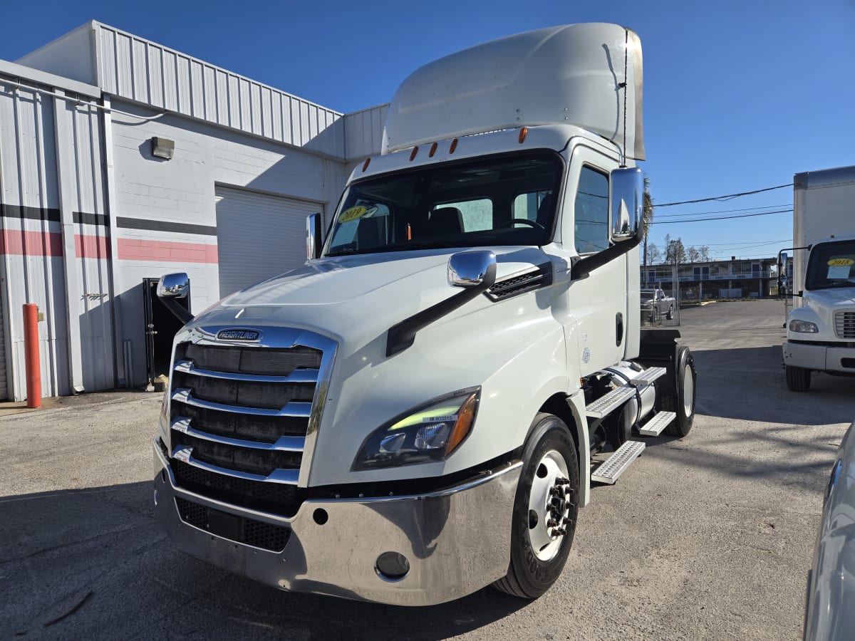 2019 Freightliner - image 1