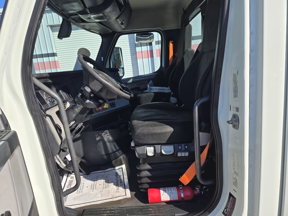 2019 Freightliner - image 7