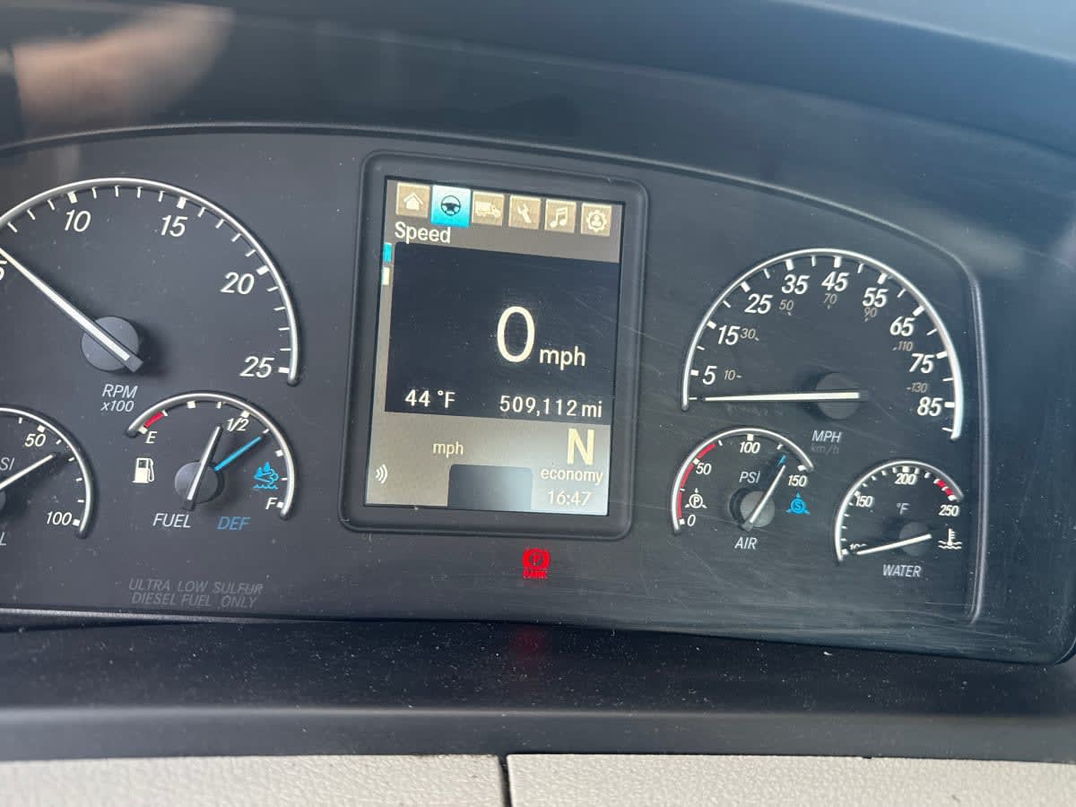 2019 Freightliner/Mercedes NEW CASCADIA 126 803316