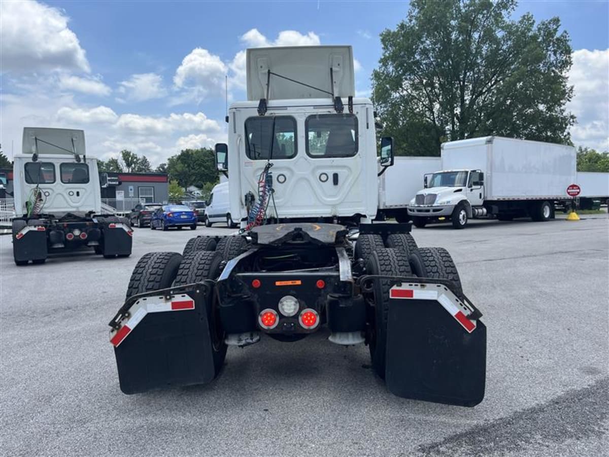 2019 Freightliner - image 5