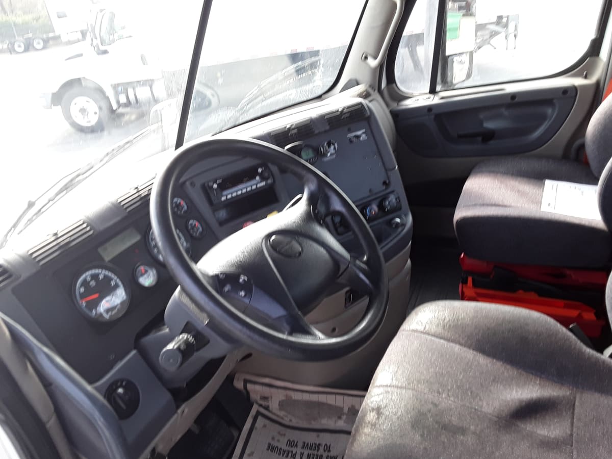 2019 Freightliner - image 7