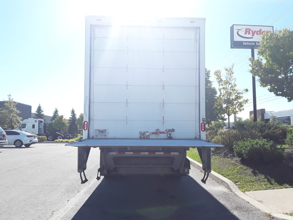 2018 Freightliner M2 106 803513