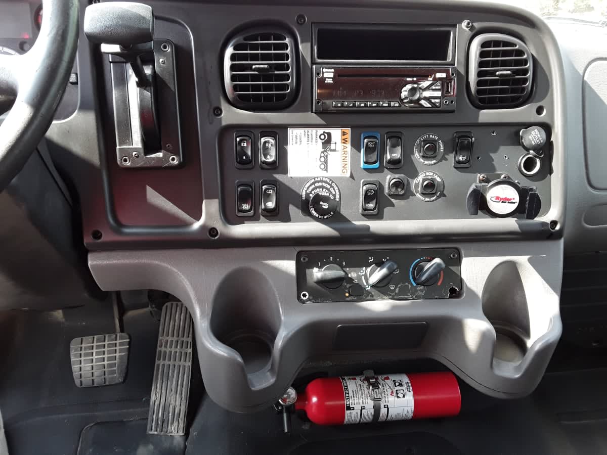 2018 Freightliner M2 106 803516