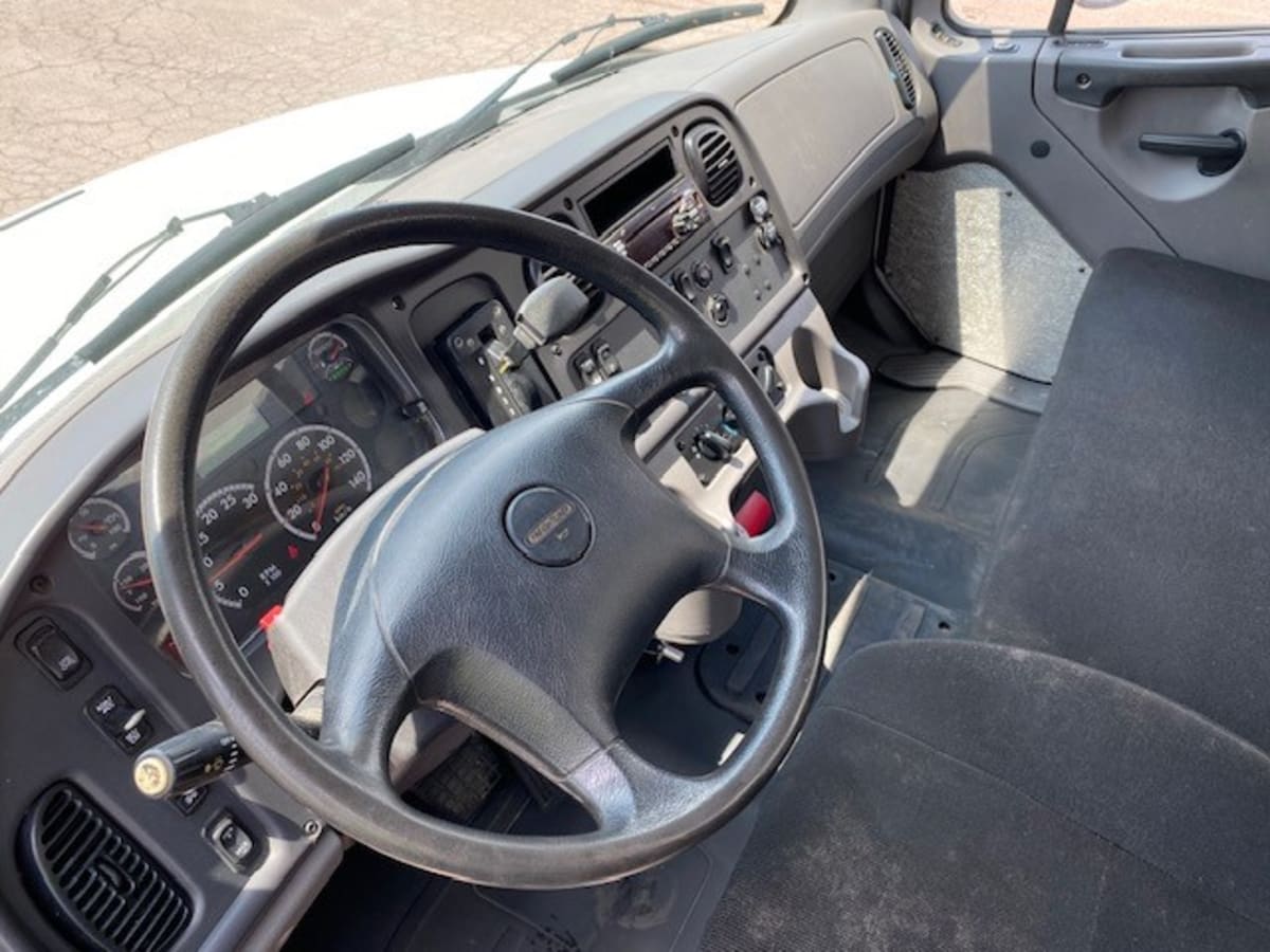 2018 Freightliner M2 106 803534