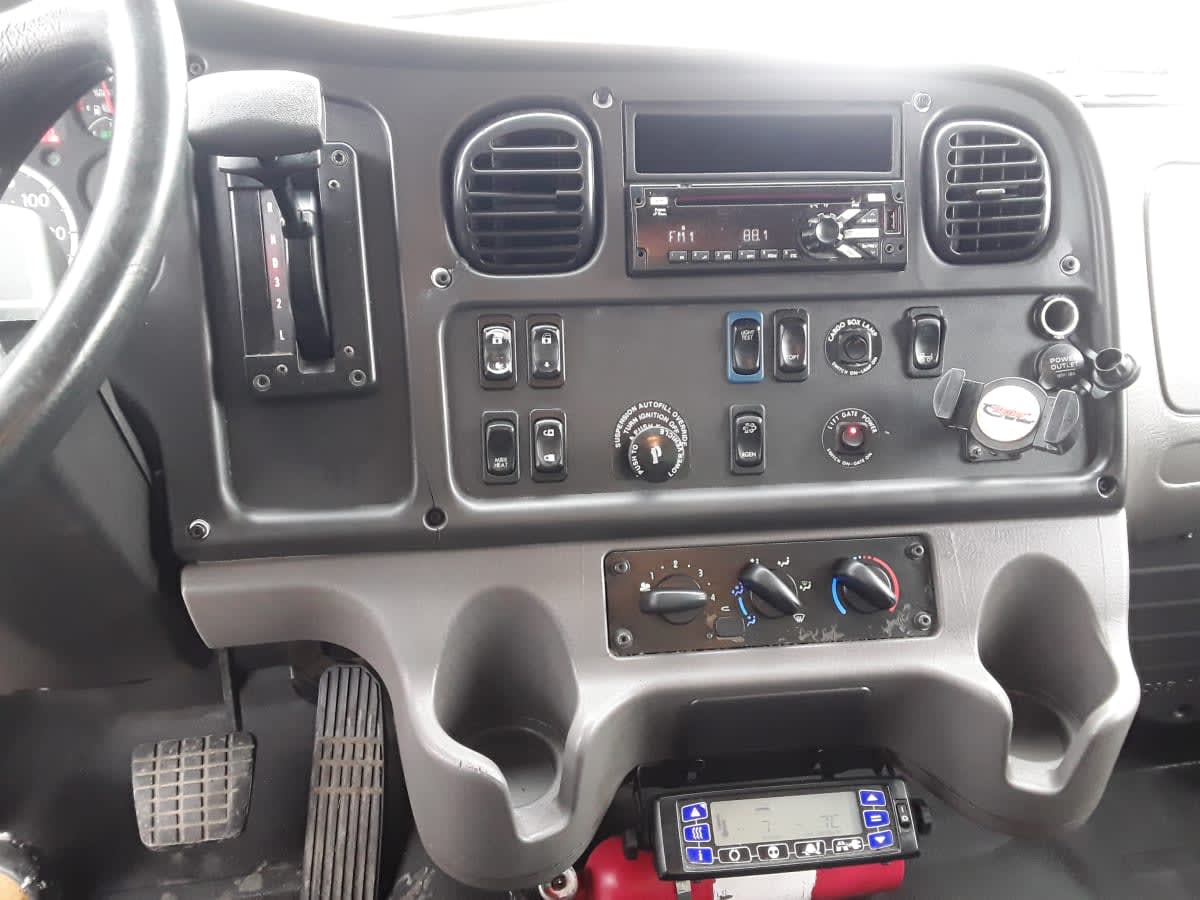 2018 Freightliner/Mercedes M2 106 803546