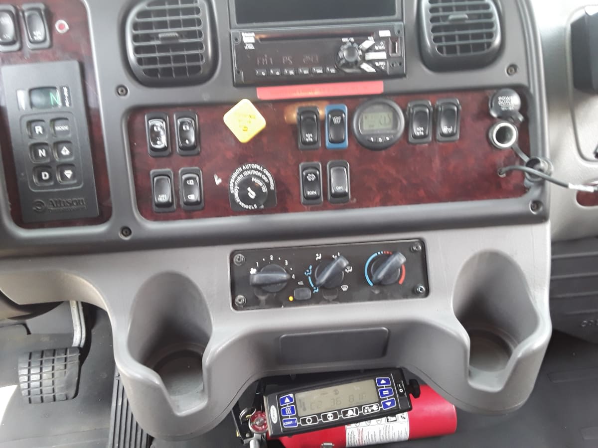 2019 Freightliner M2 106 803550