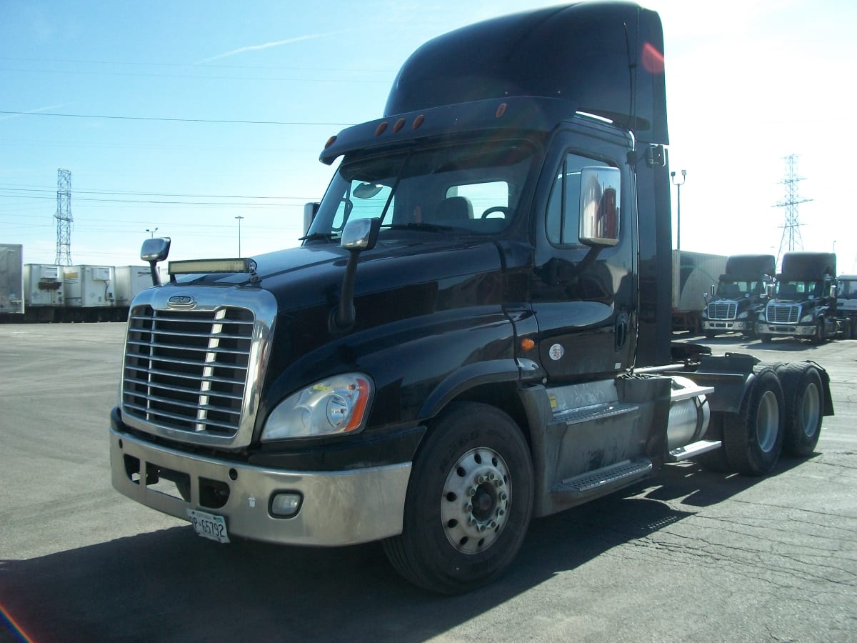 2019 Freightliner/Mercedes CASCADIA 125 803657