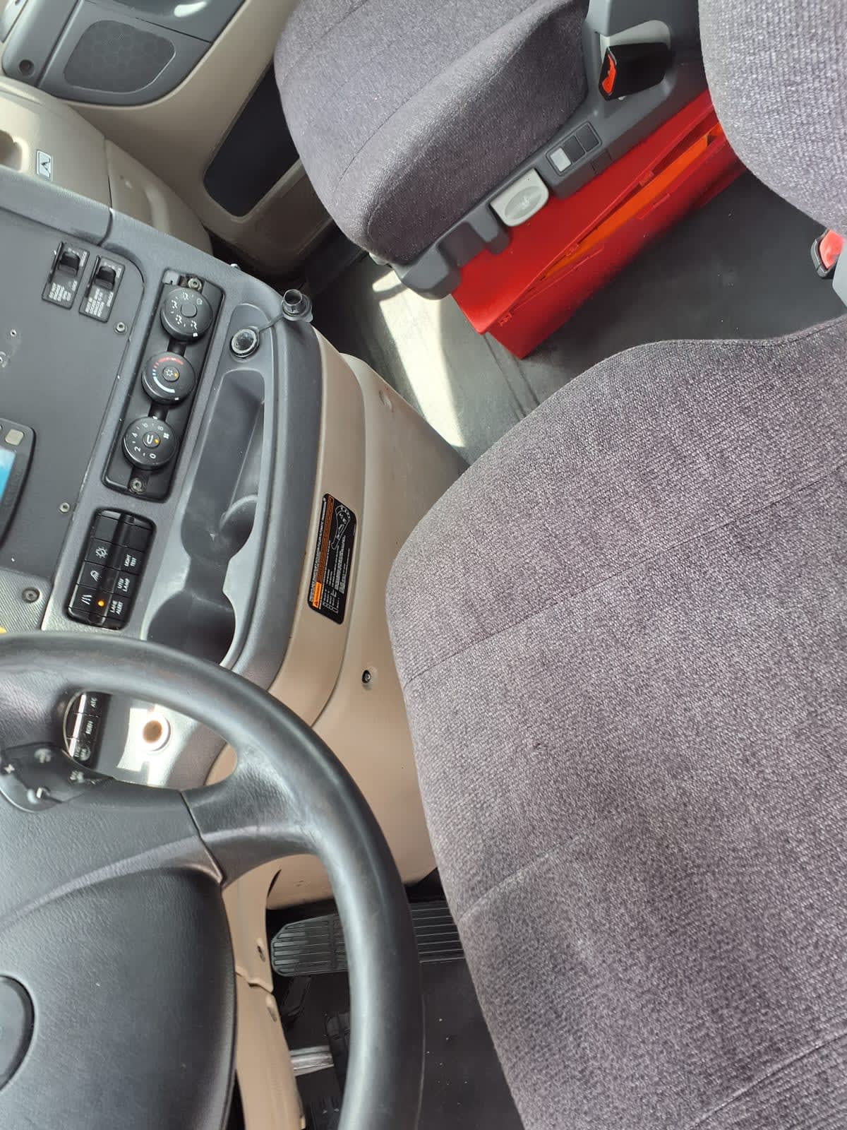 2019 Freightliner/Mercedes CASCADIA 125 803672