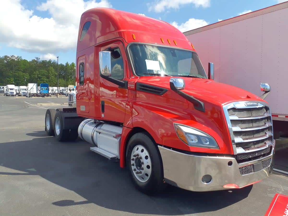 2019 Freightliner - image 1