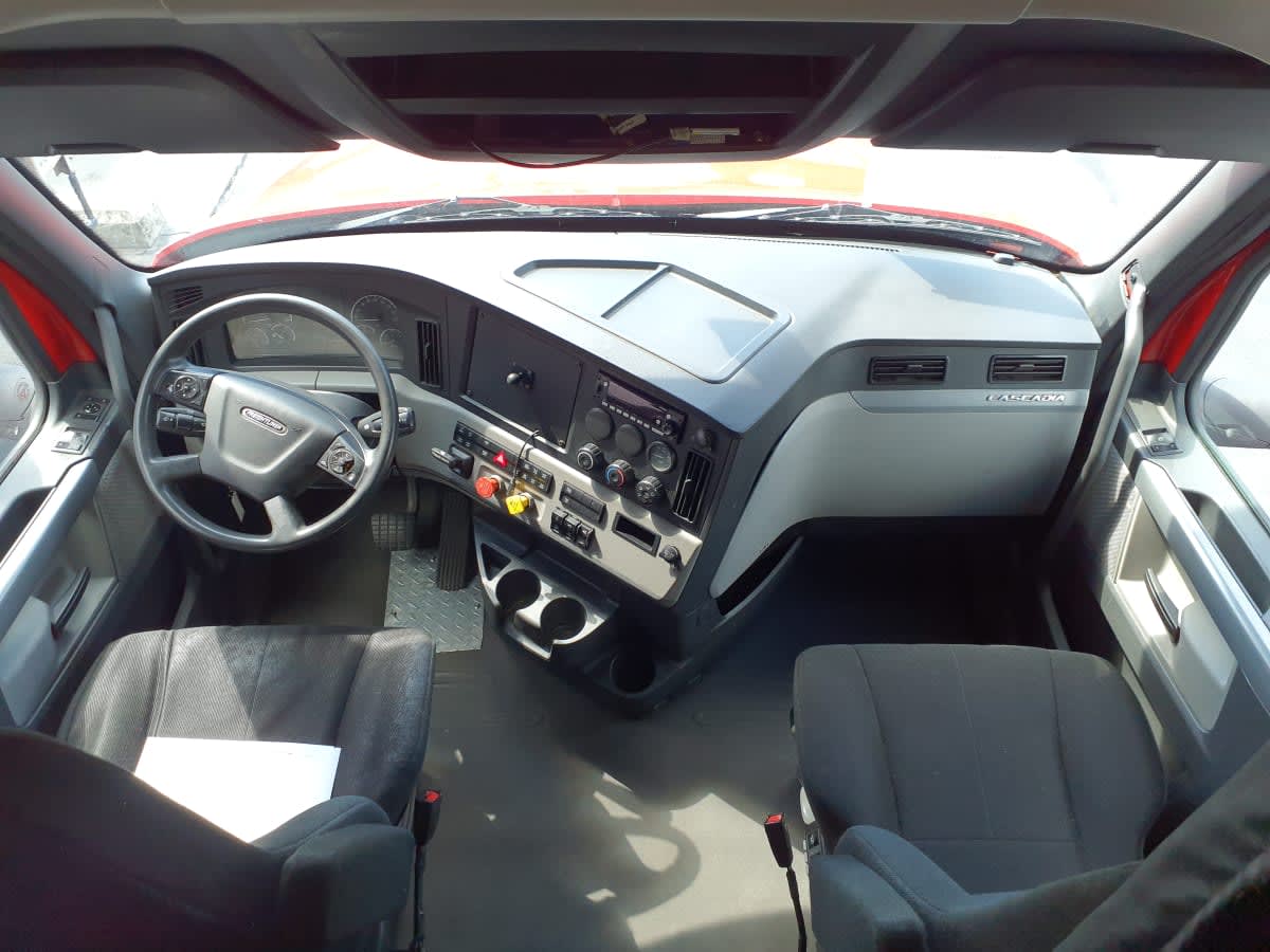 2019 Freightliner - image 7