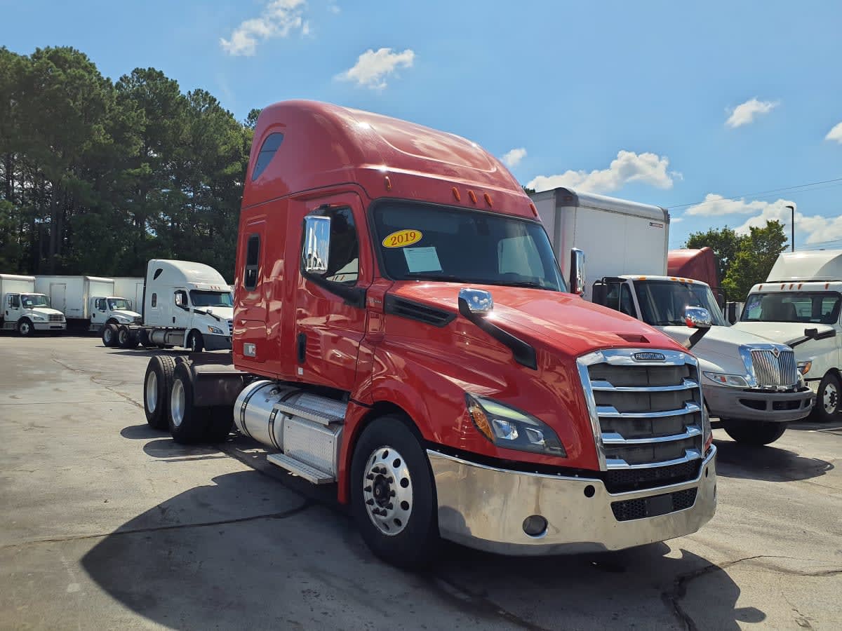2019 Freightliner - image 1