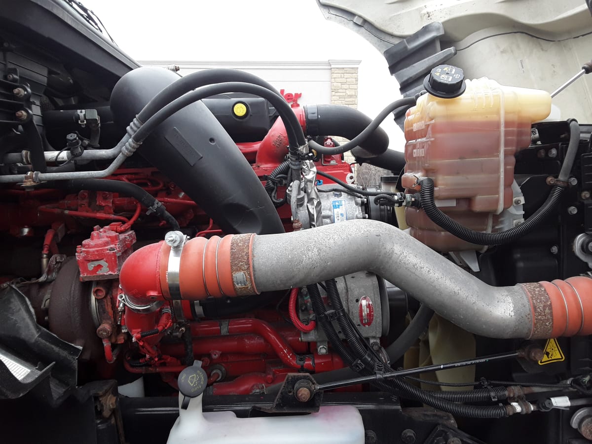 2019 Navistar International LT625 DAYCAB T/A 803694