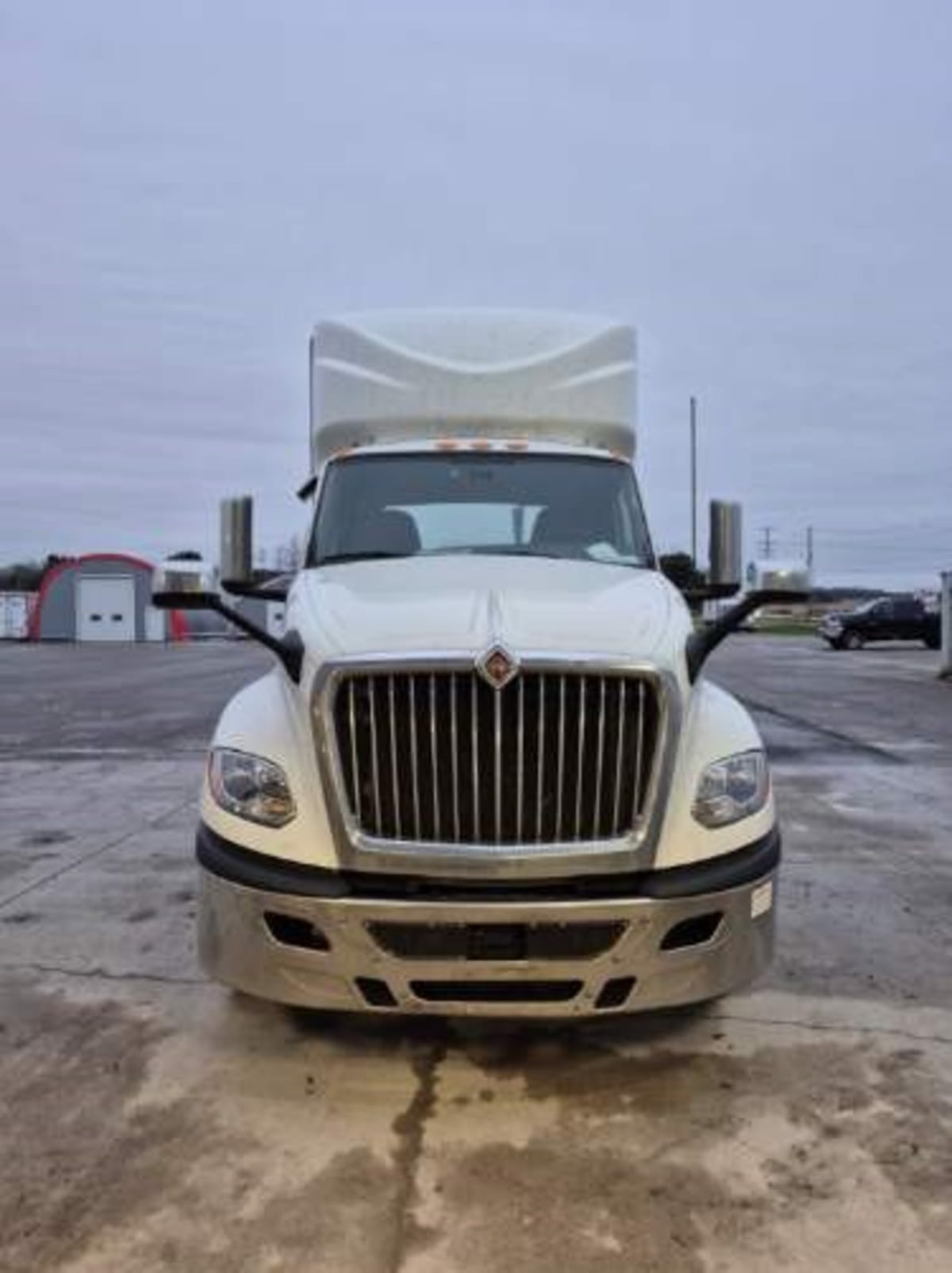 2019 Navistar International LT625 DAYCAB T/A 803695