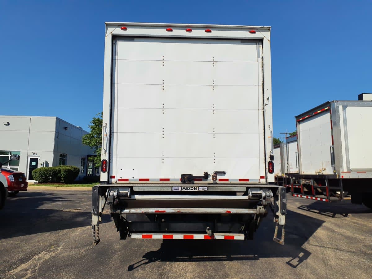 2019 Freightliner M2 106 803758