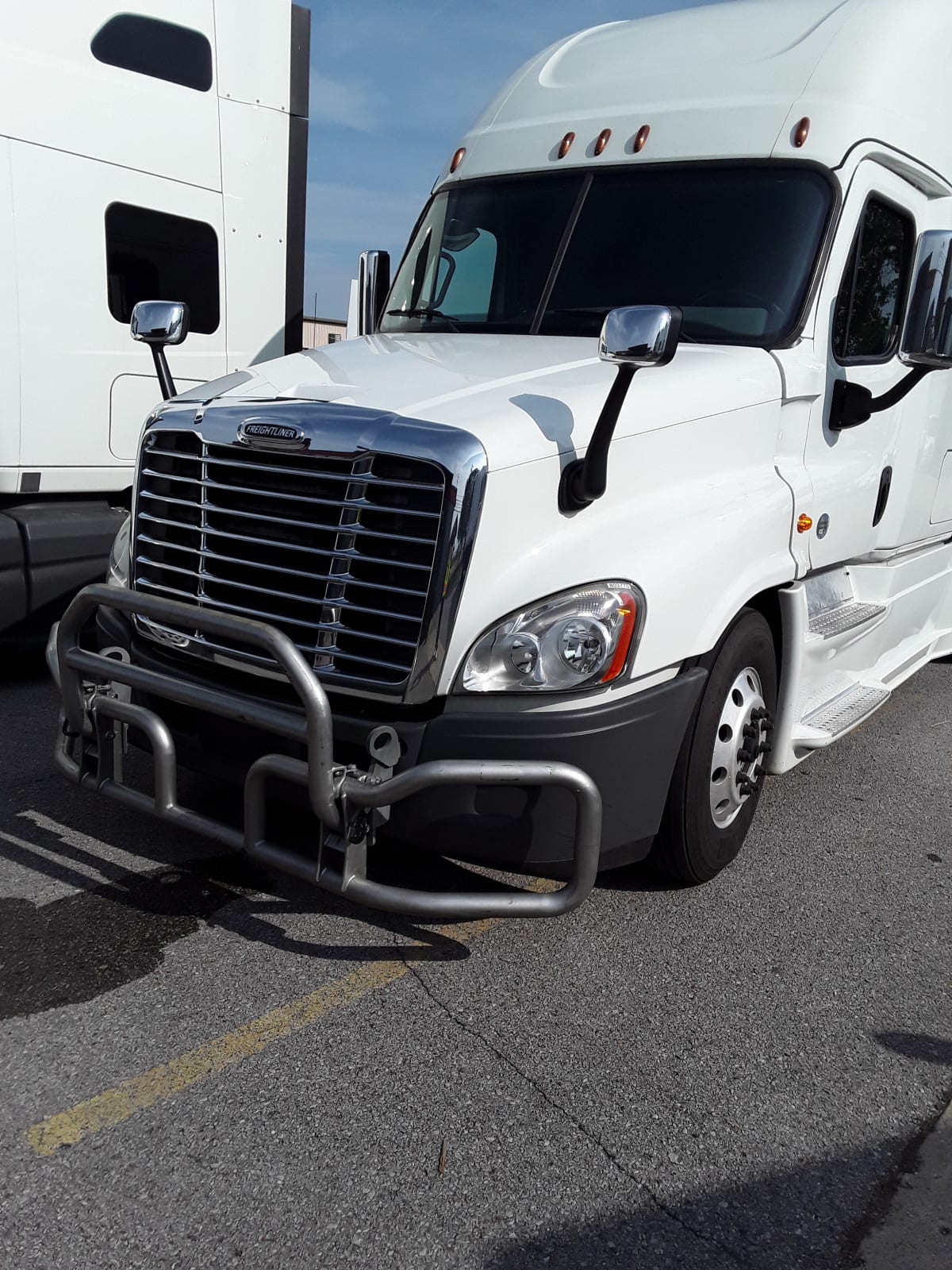 2019 Freightliner/Mercedes CASCADIA 125 803775