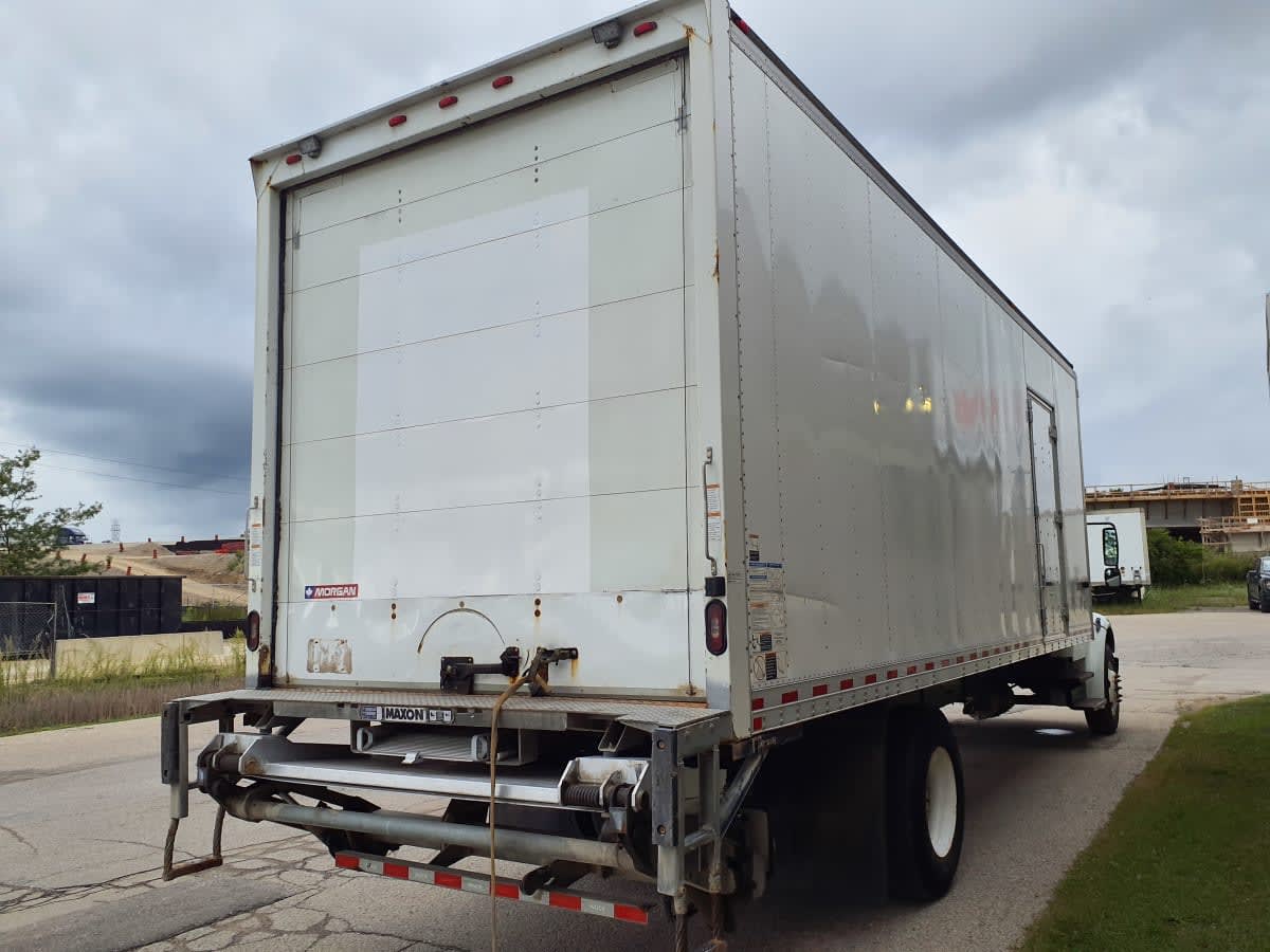 2019 Freightliner M2 106 803853