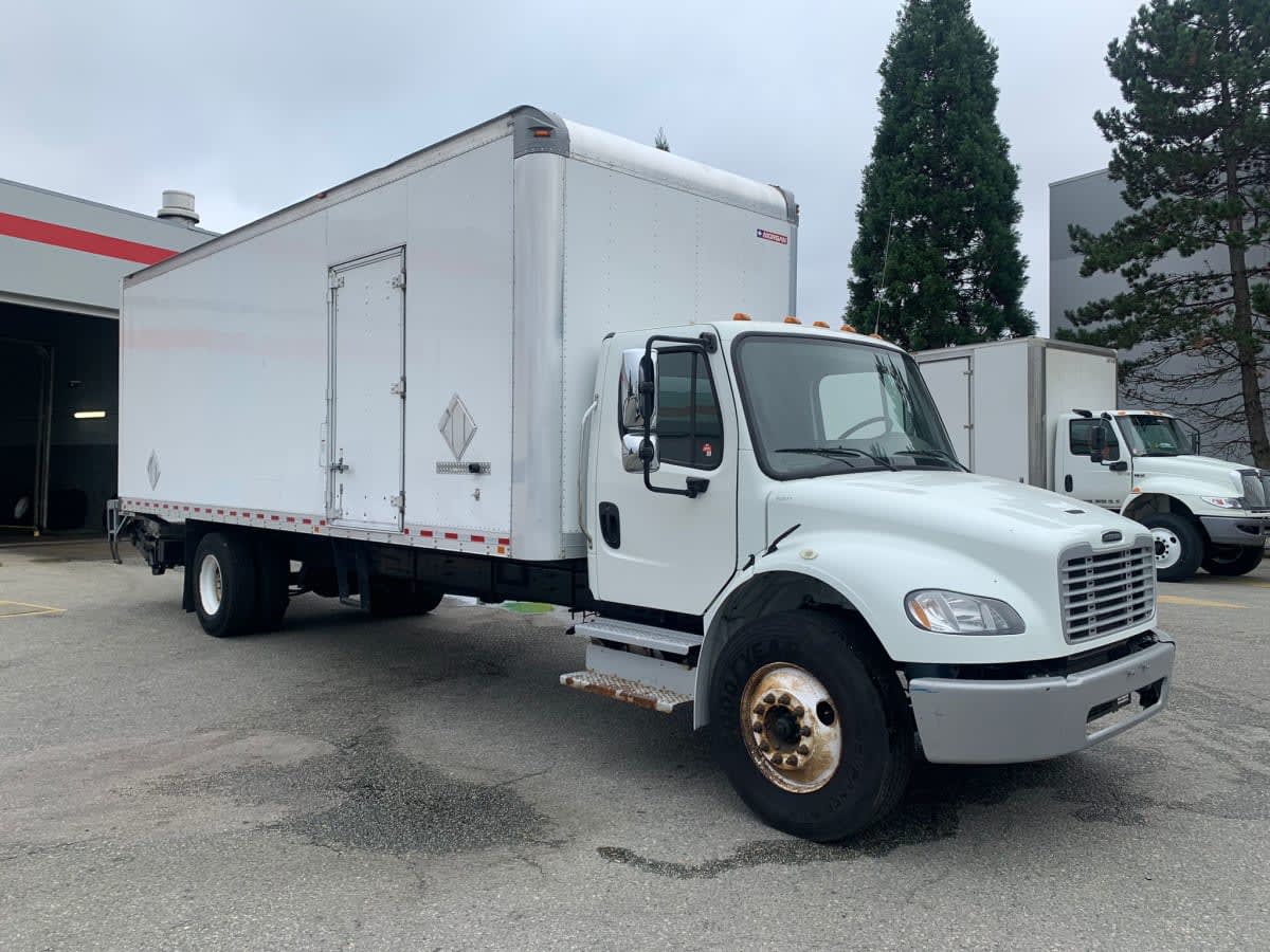 2019 Freightliner M2 106 803857