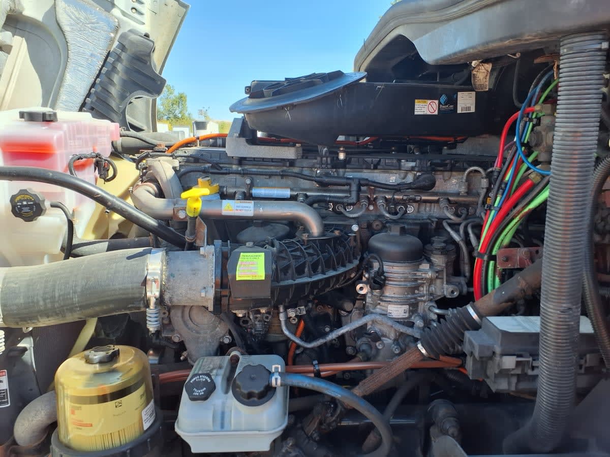 2018 Freightliner/Mercedes CASCADIA 125 803901