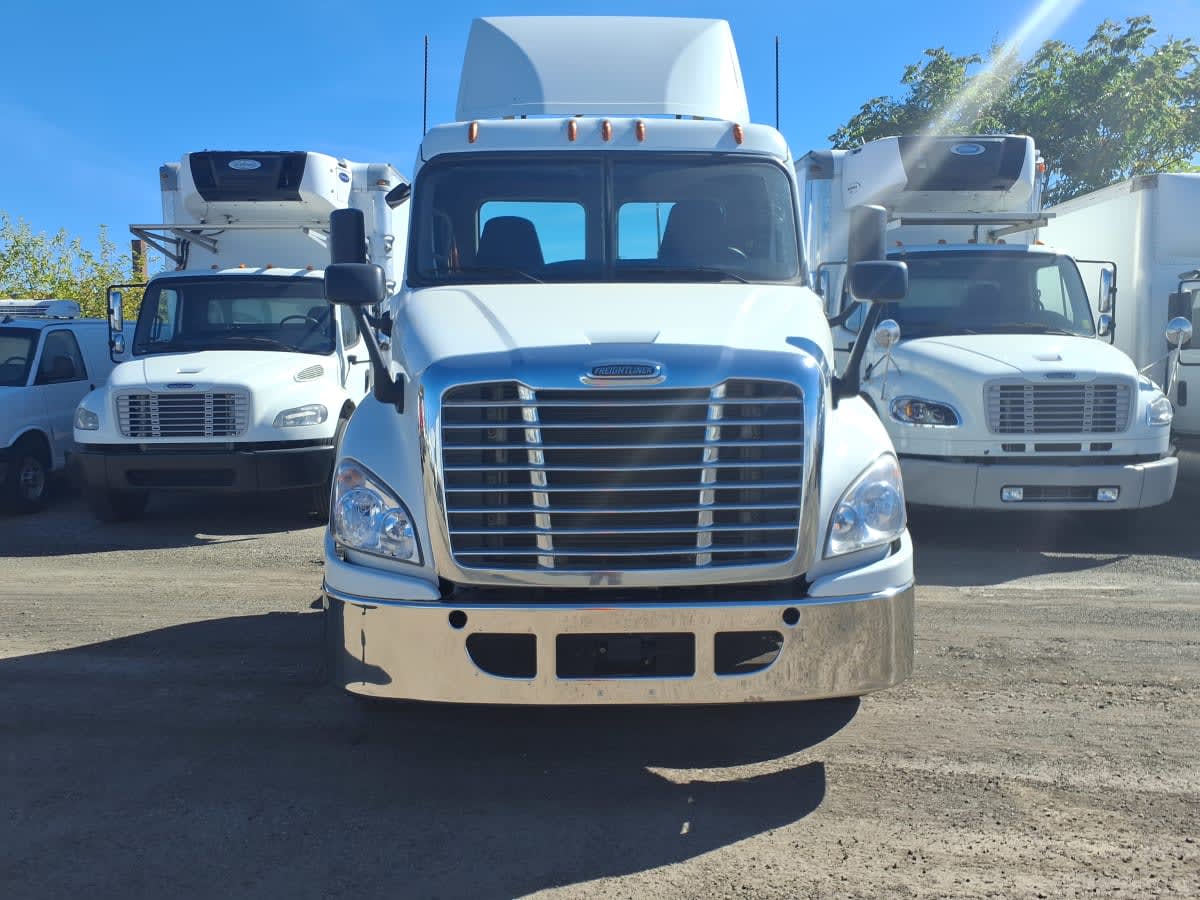 2018 Freightliner/Mercedes CASCADIA 125 803904
