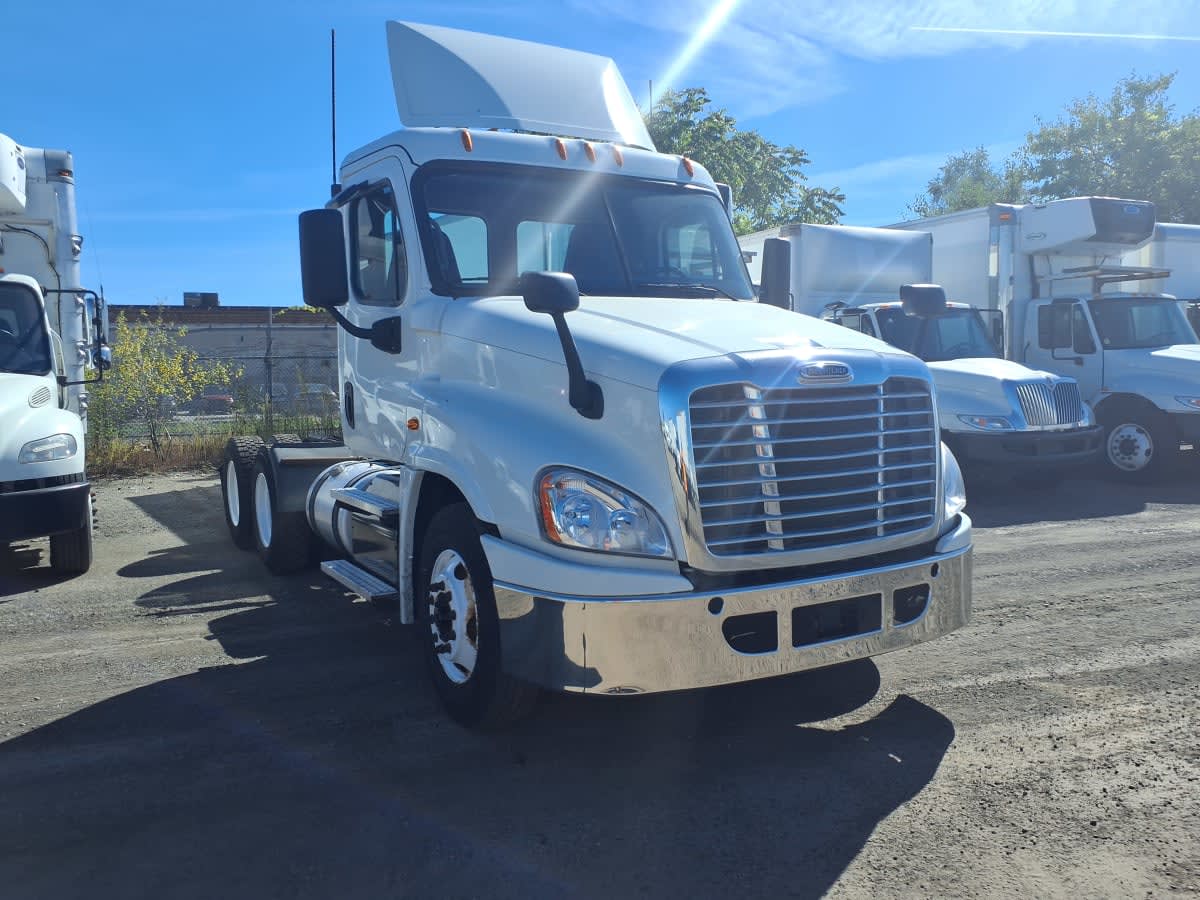 2018 Freightliner/Mercedes CASCADIA 125 803904
