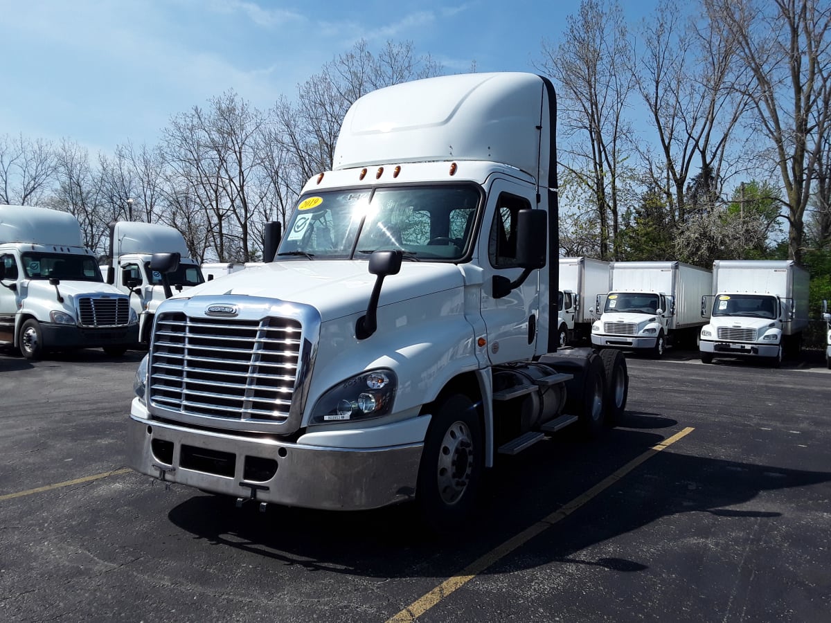 2019 Freightliner/Mercedes CASCADIA 125 803953