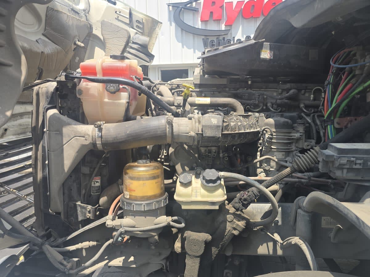 2019 Freightliner Cascadia in Doraville, GA — photo 8