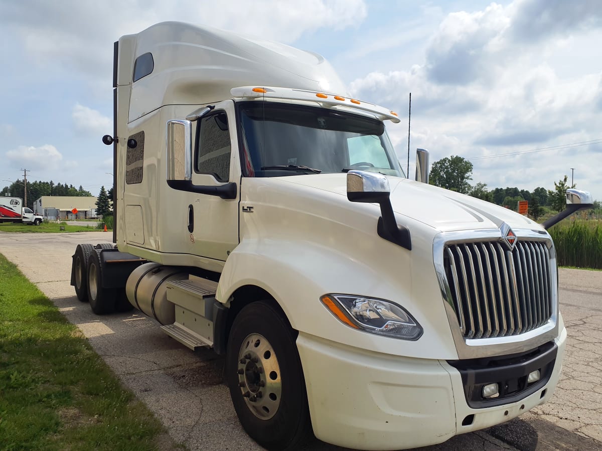 2019 Navistar International LT625 SLPR CAB 804006