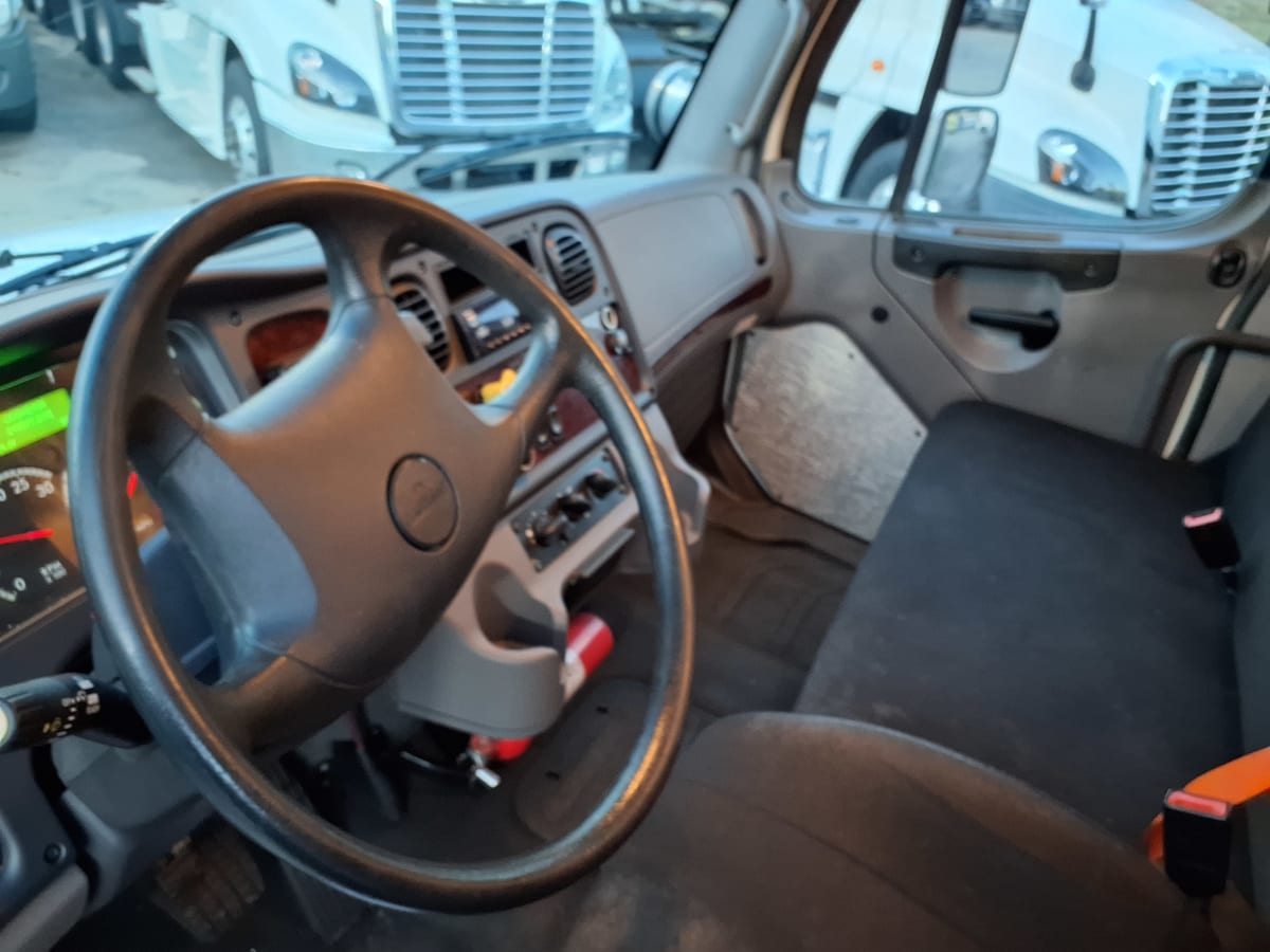 2019 Freightliner/Mercedes M2 106 804013