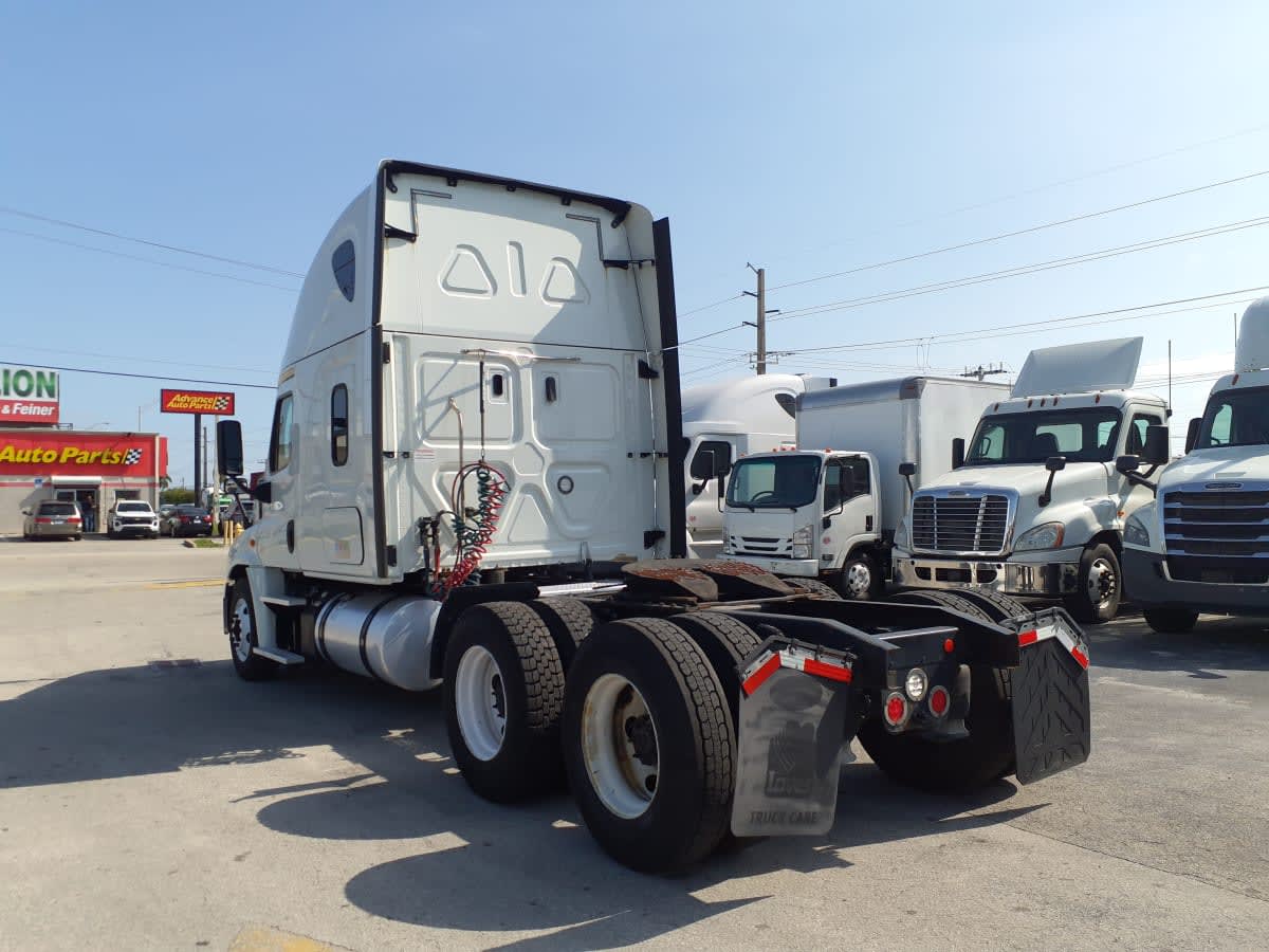 2019 Freightliner - image 6