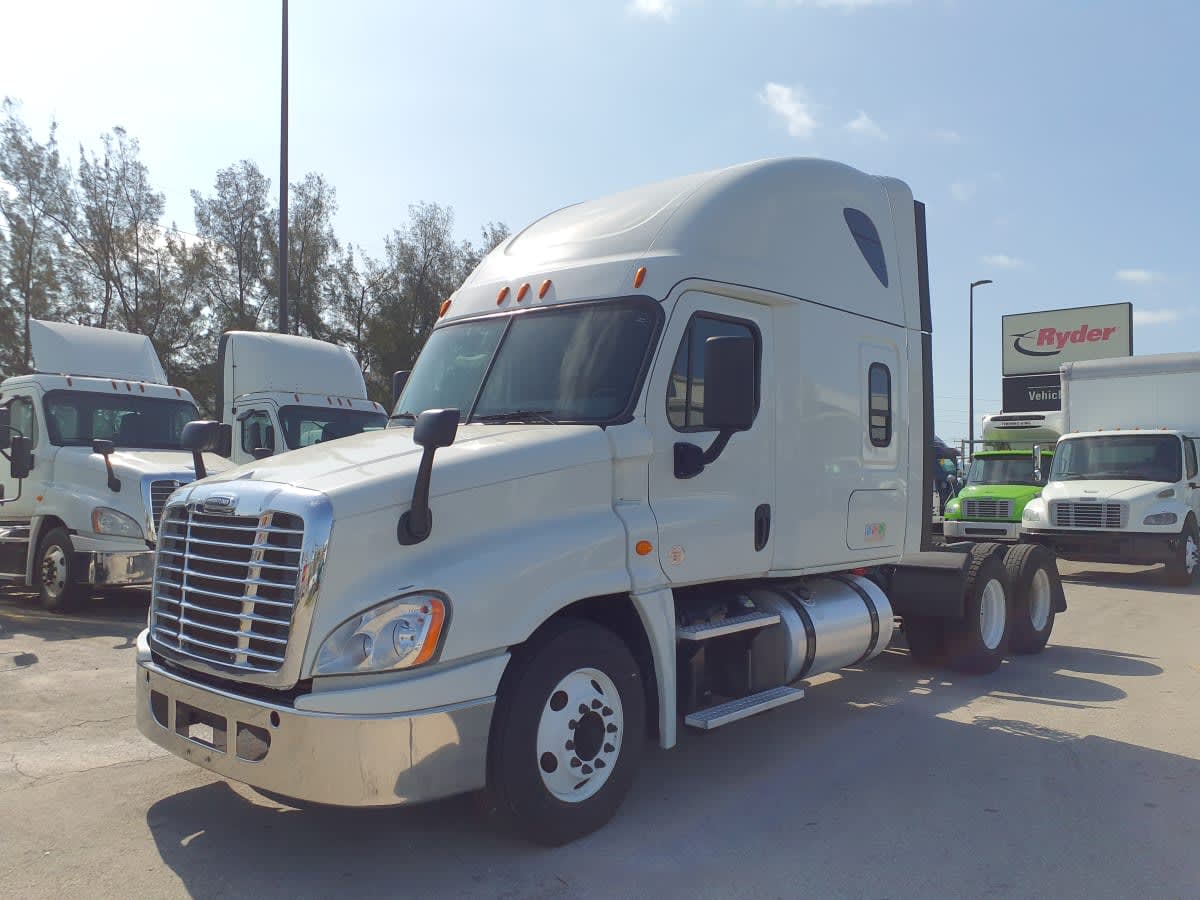 2019 Freightliner - image 1
