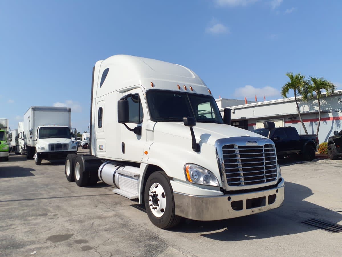 2019 Freightliner - image 3