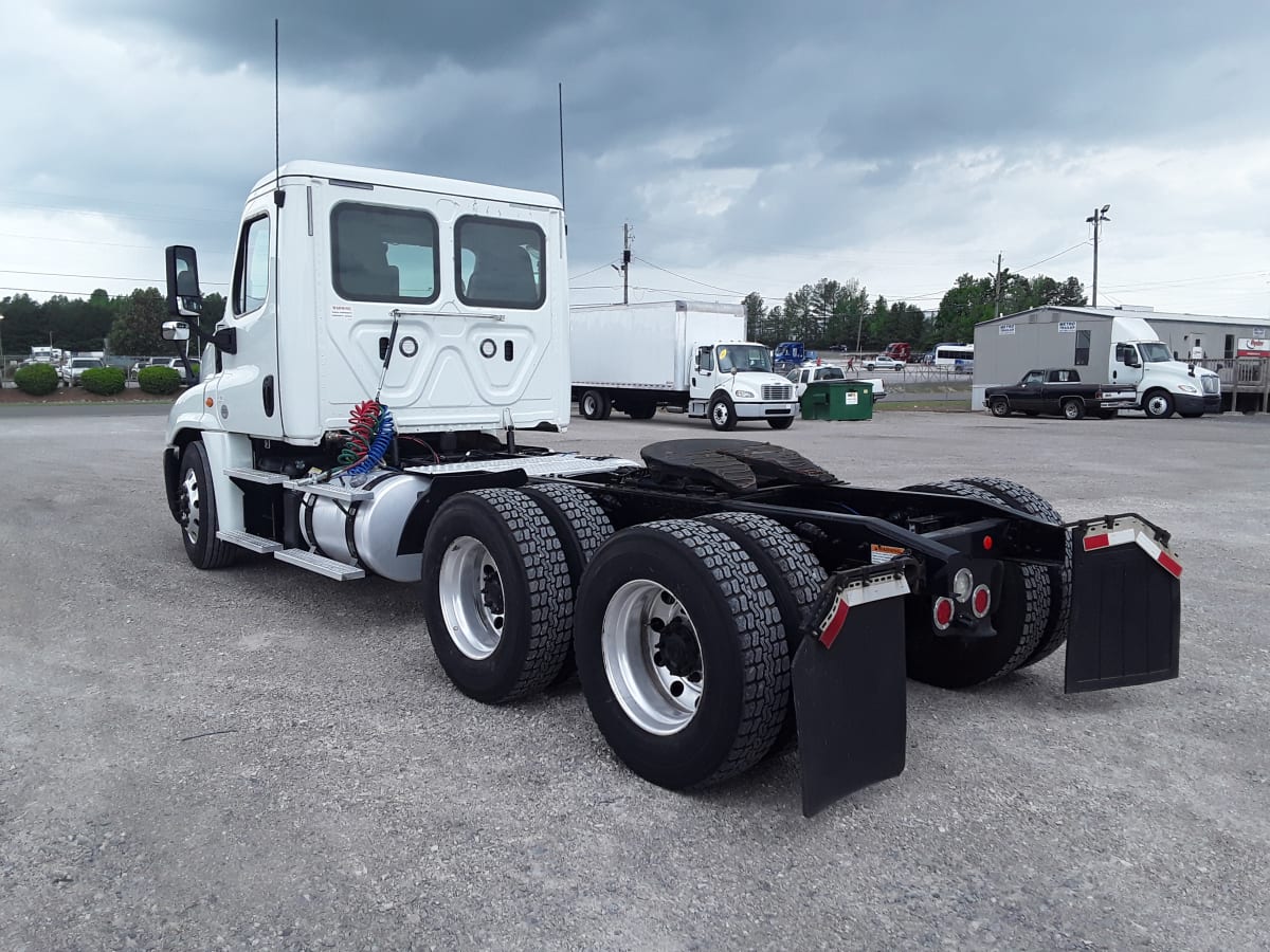 2019 Freightliner/Mercedes CASCADIA 125 804131