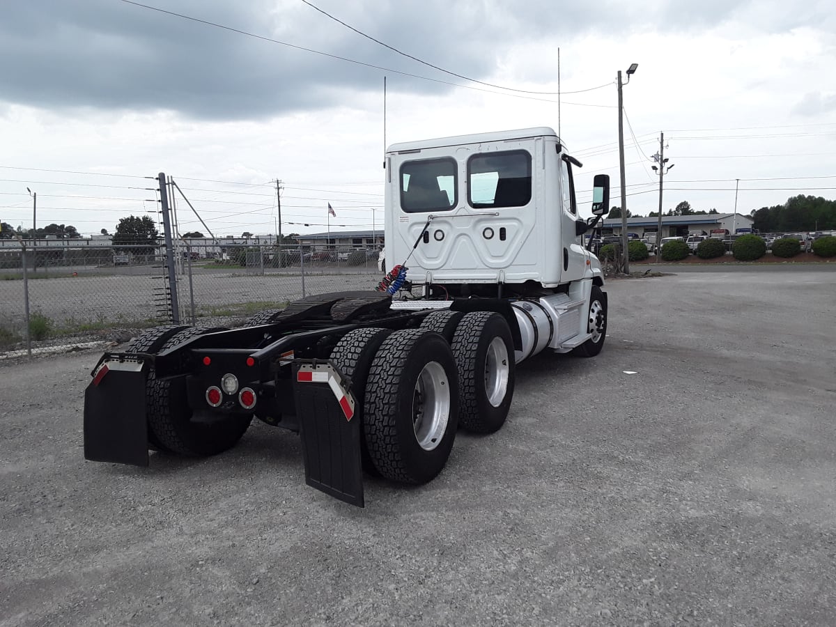 2019 Freightliner/Mercedes CASCADIA 125 804131