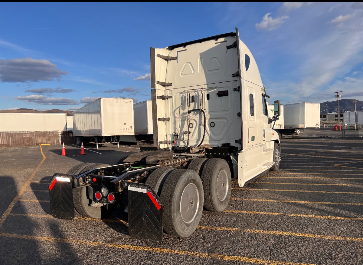 2019 Freightliner/Mercedes CASCADIA 125 804149