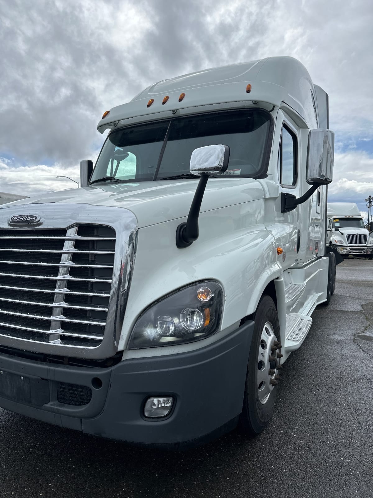 2019 Freightliner/Mercedes CASCADIA 125 804151