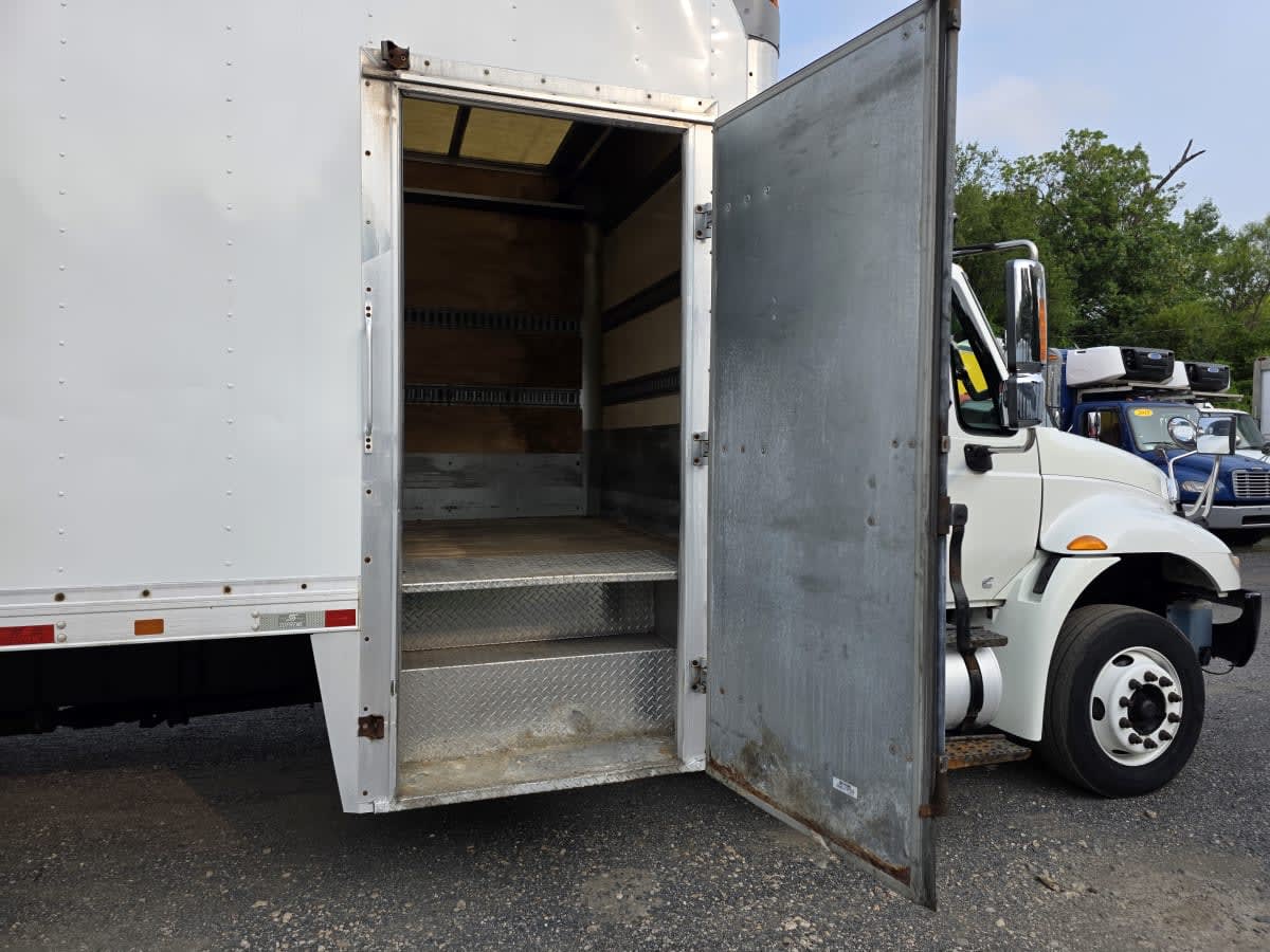 2019 Navistar International 4300 SBA 804160