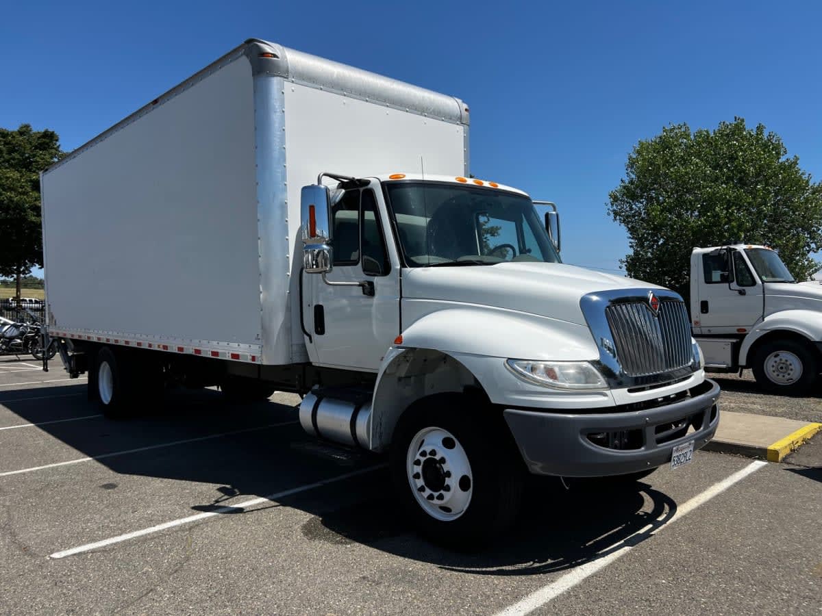 2019 Navistar International 4300 804167
