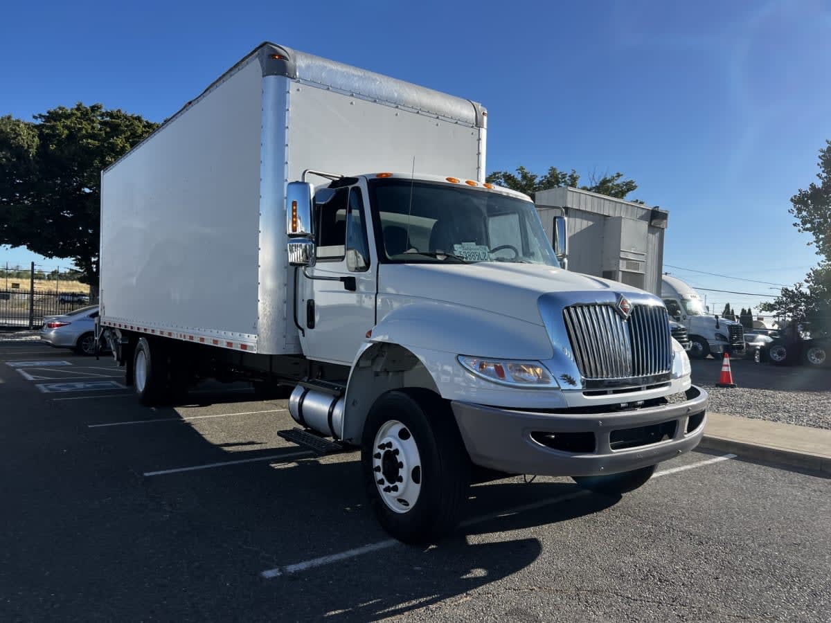 2019 International 4300 in West Sacramento, CA — photo 3