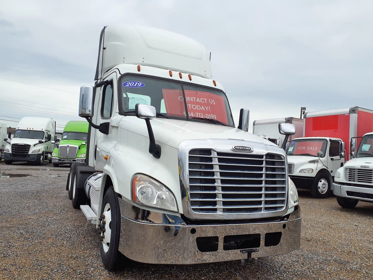 2019 Freightliner - image 3