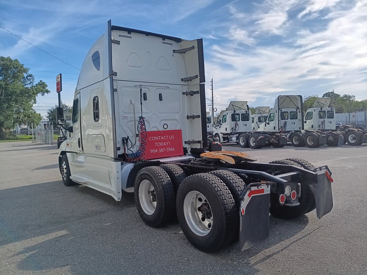 2019 Freightliner - image 6