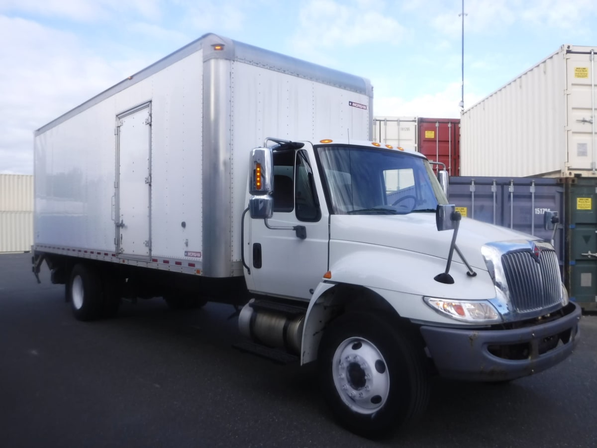 2019 Navistar International 4300 804484