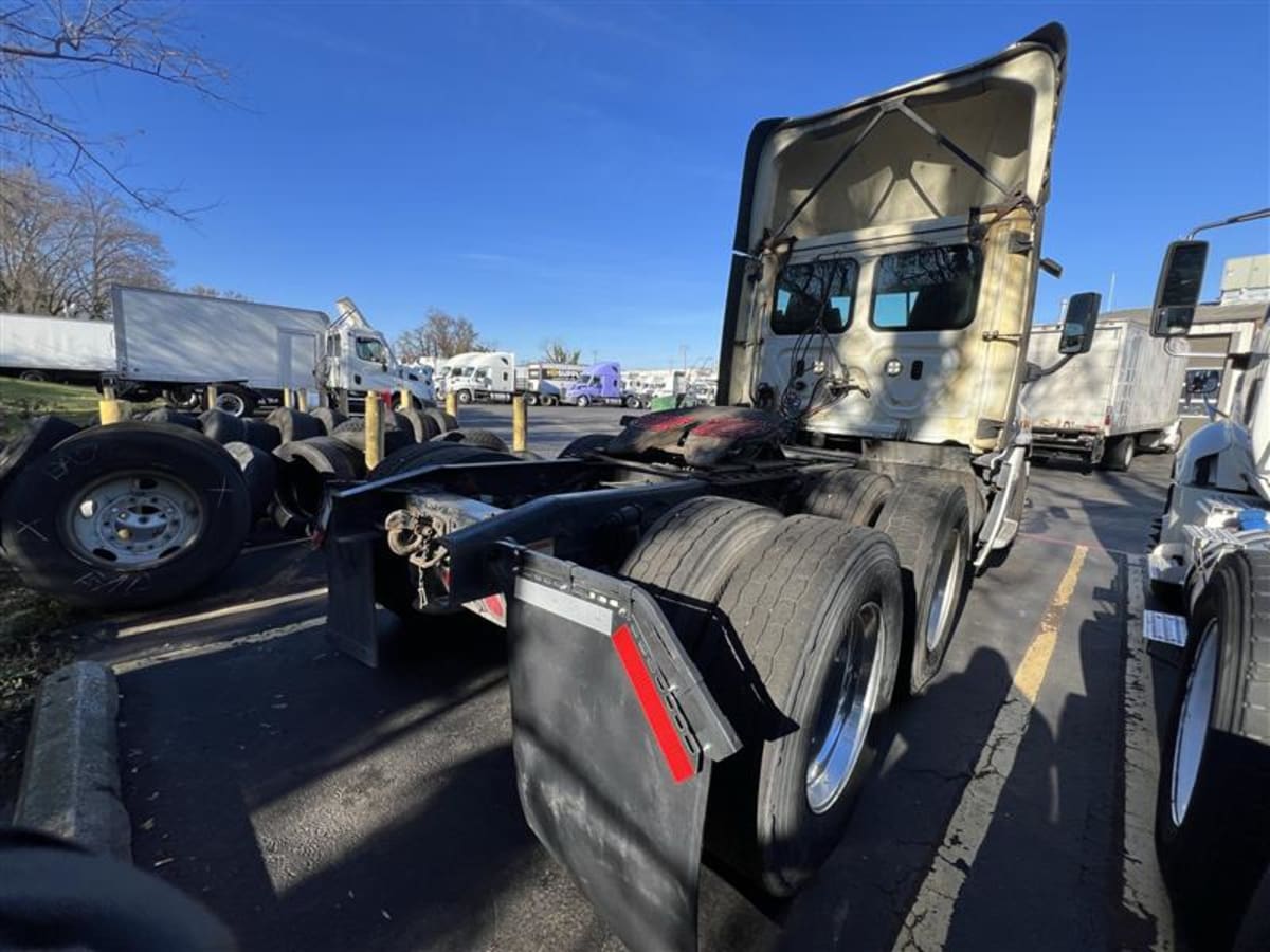 2019 Freightliner/Mercedes CASCADIA 125 804485