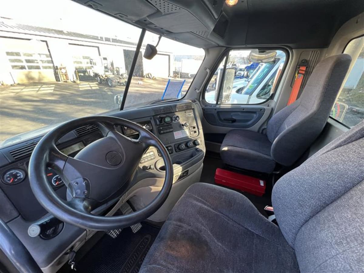 2019 Freightliner/Mercedes CASCADIA 125 804485