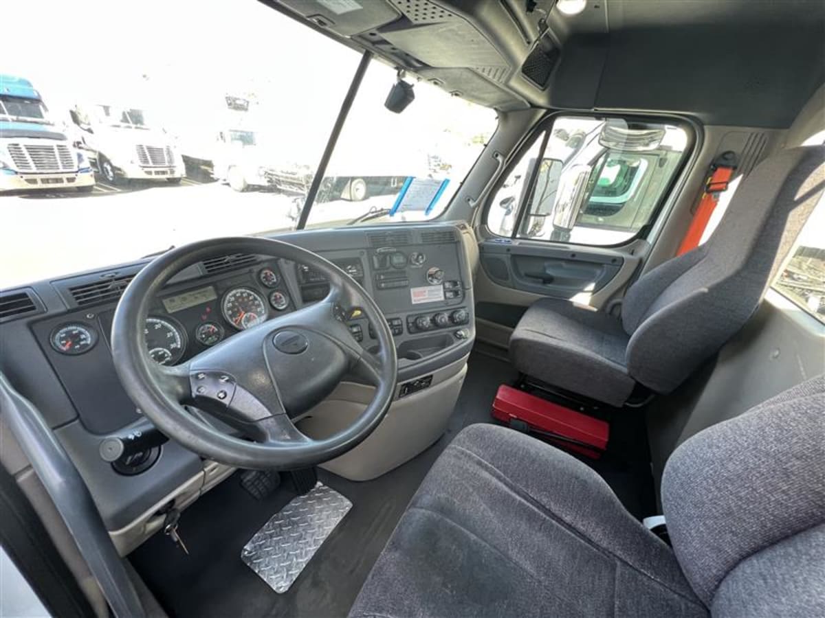 2019 Freightliner/Mercedes CASCADIA 125 804487