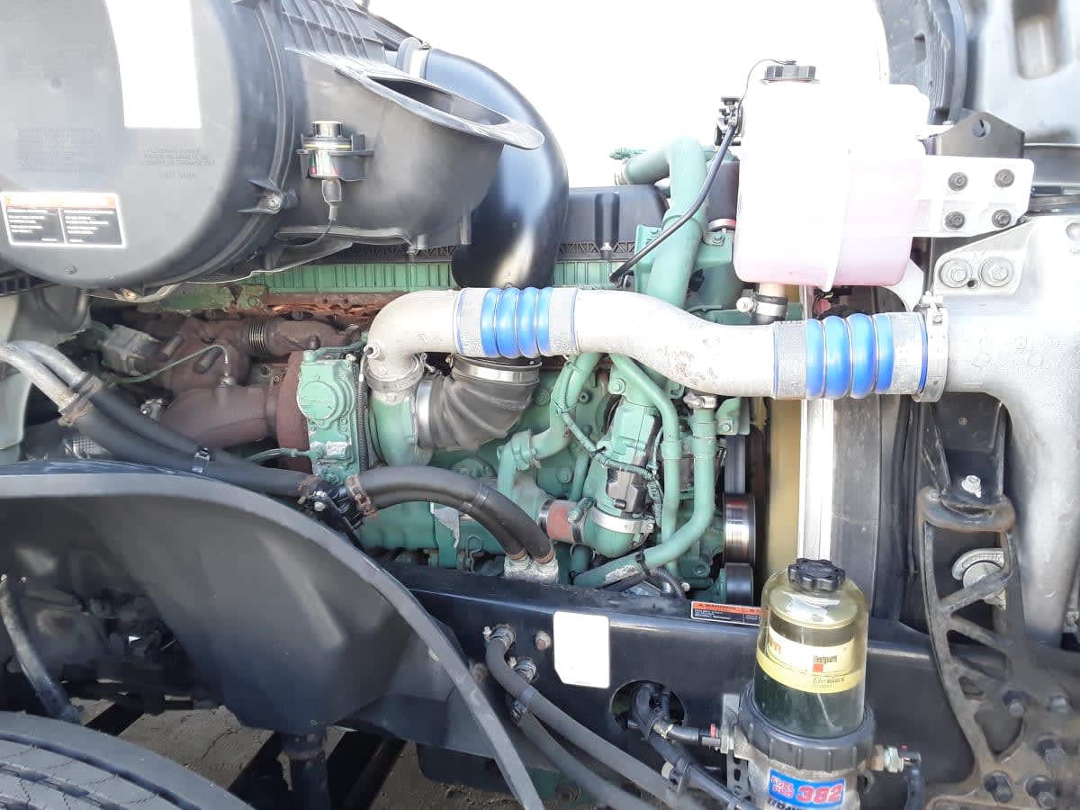 2019 Volvo VNL64T-300 804491