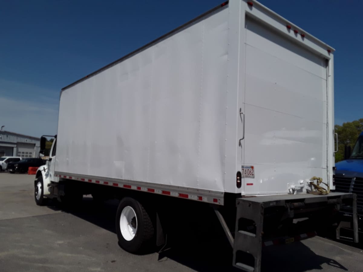 2019 Freightliner M2 106 804514